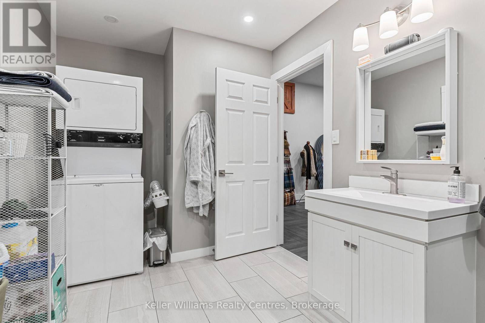 314 8th Street E Property Photo 24