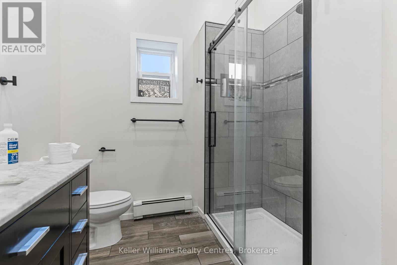 314 8th Street E Property Photo 30