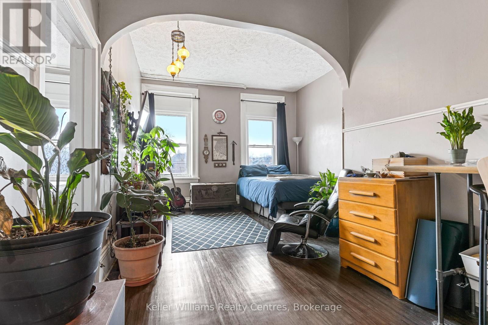 314 8th Street E Property Photo 33