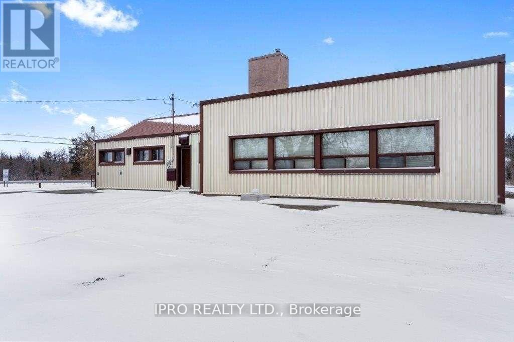 10611 Highway 3 Property Photo 6