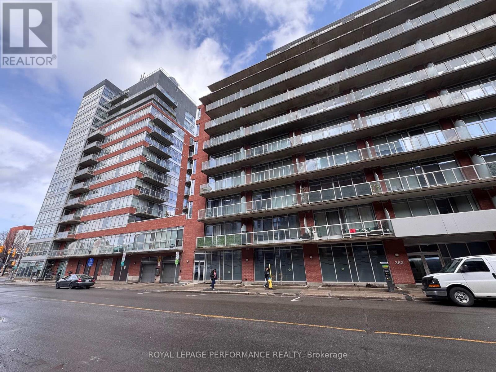 401 - 383 CUMBERLAND STREET Property Photo 1