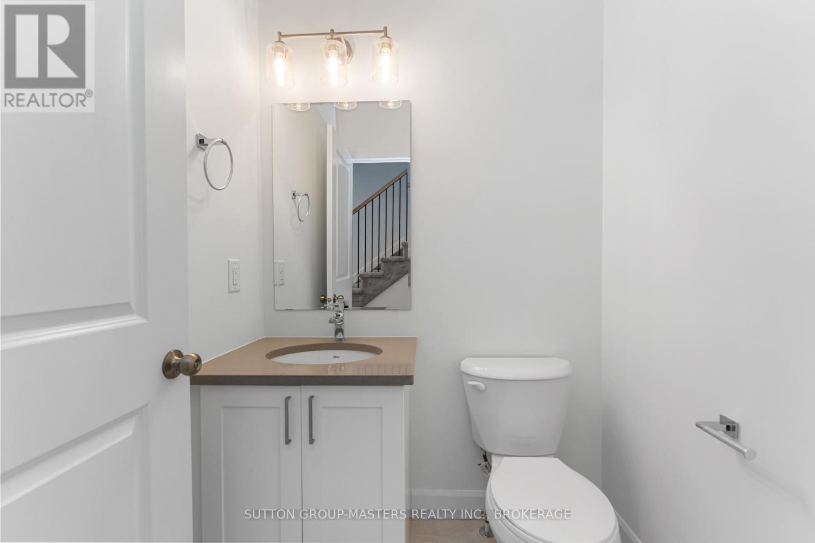 203 Superior Drive Property Photo 5
