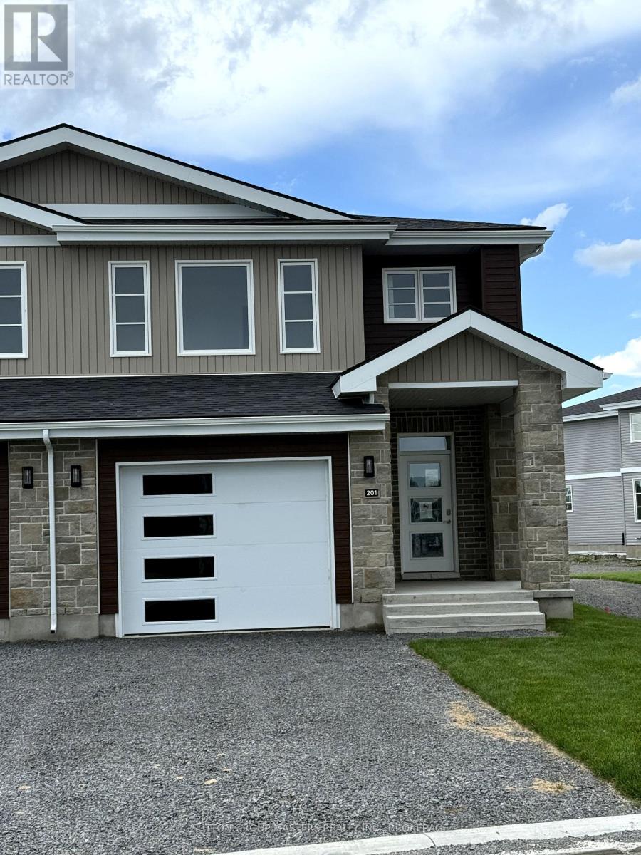 201 Superior Drive Property Photo 1