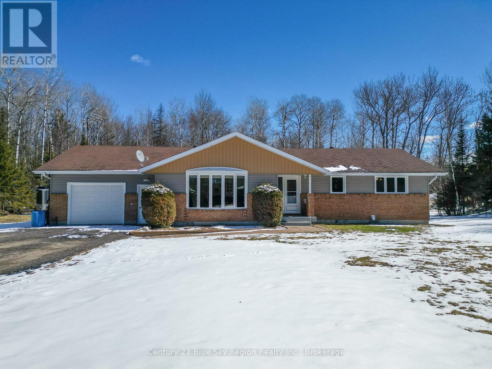 98 Meadow Drive Property Photo 1