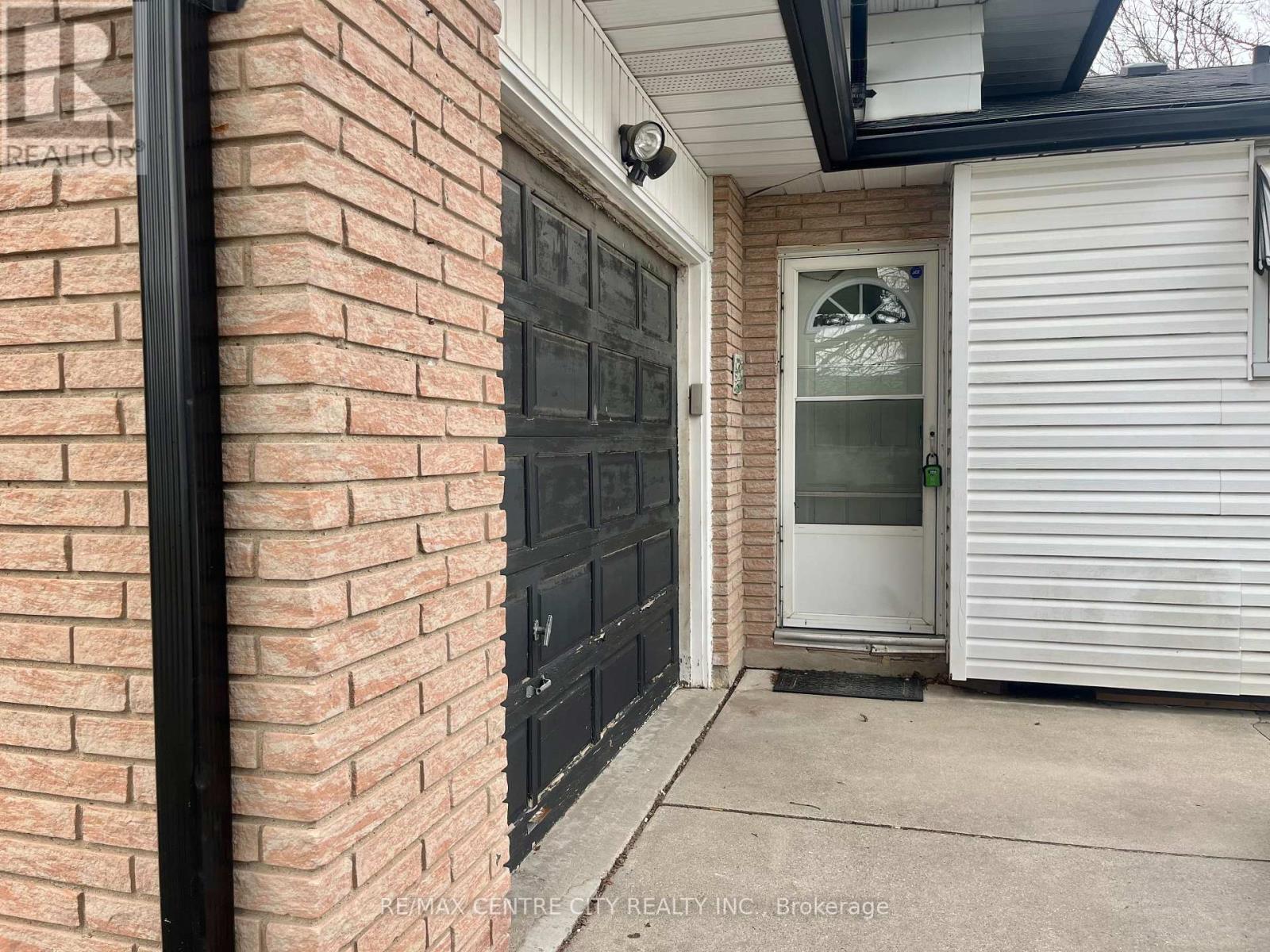154 Fairview Avenue Property Photo 2