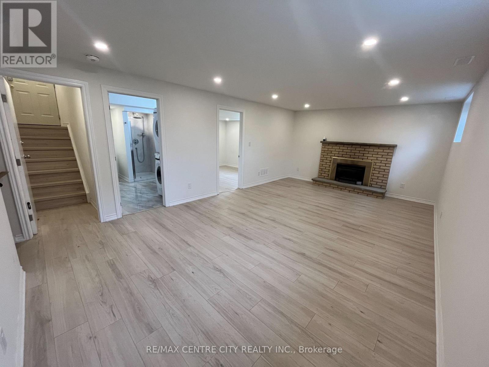 154 Fairview Avenue Property Photo 5