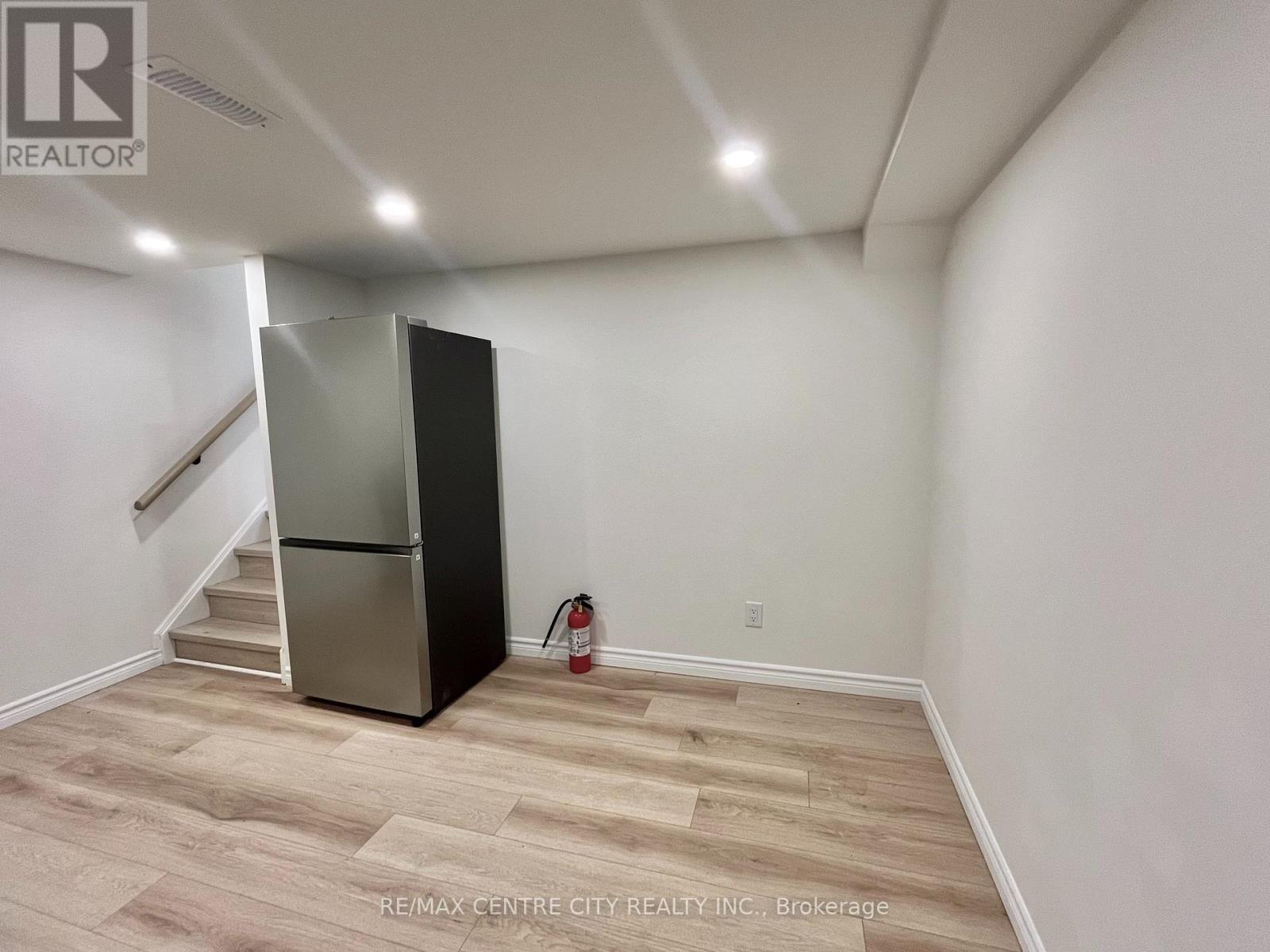 154 Fairview Avenue Property Photo 11