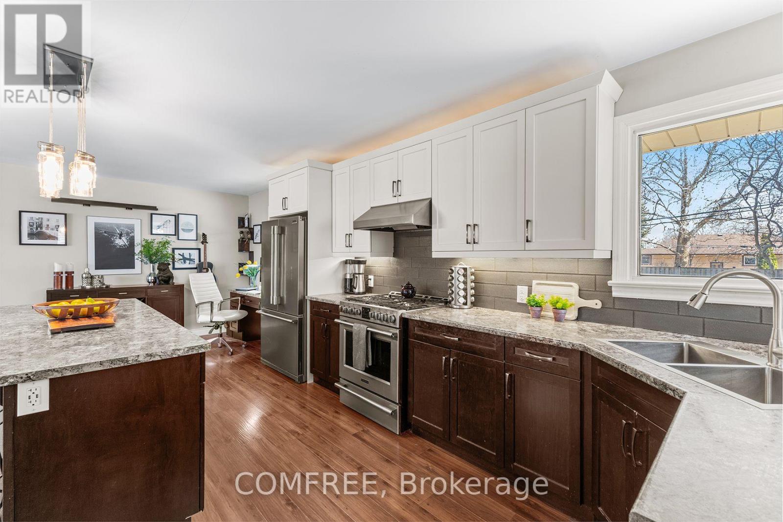 664 Geneva Street Property Photo 8