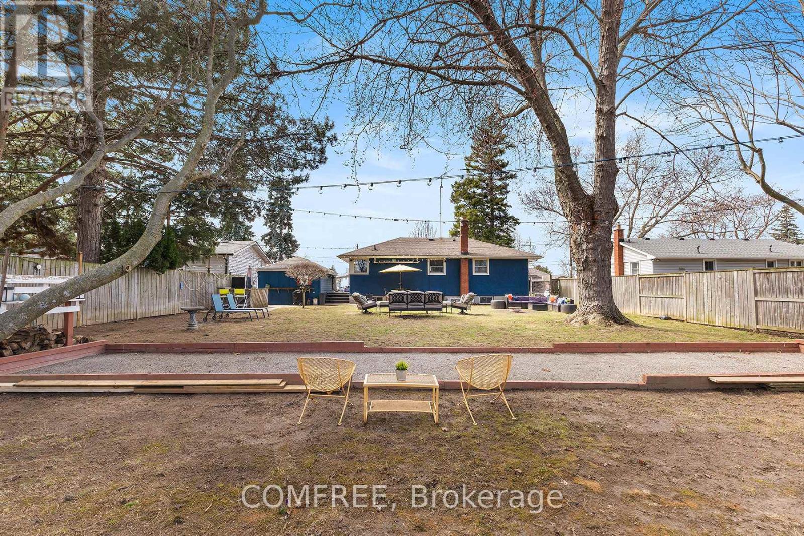 664 Geneva Street Property Photo 24