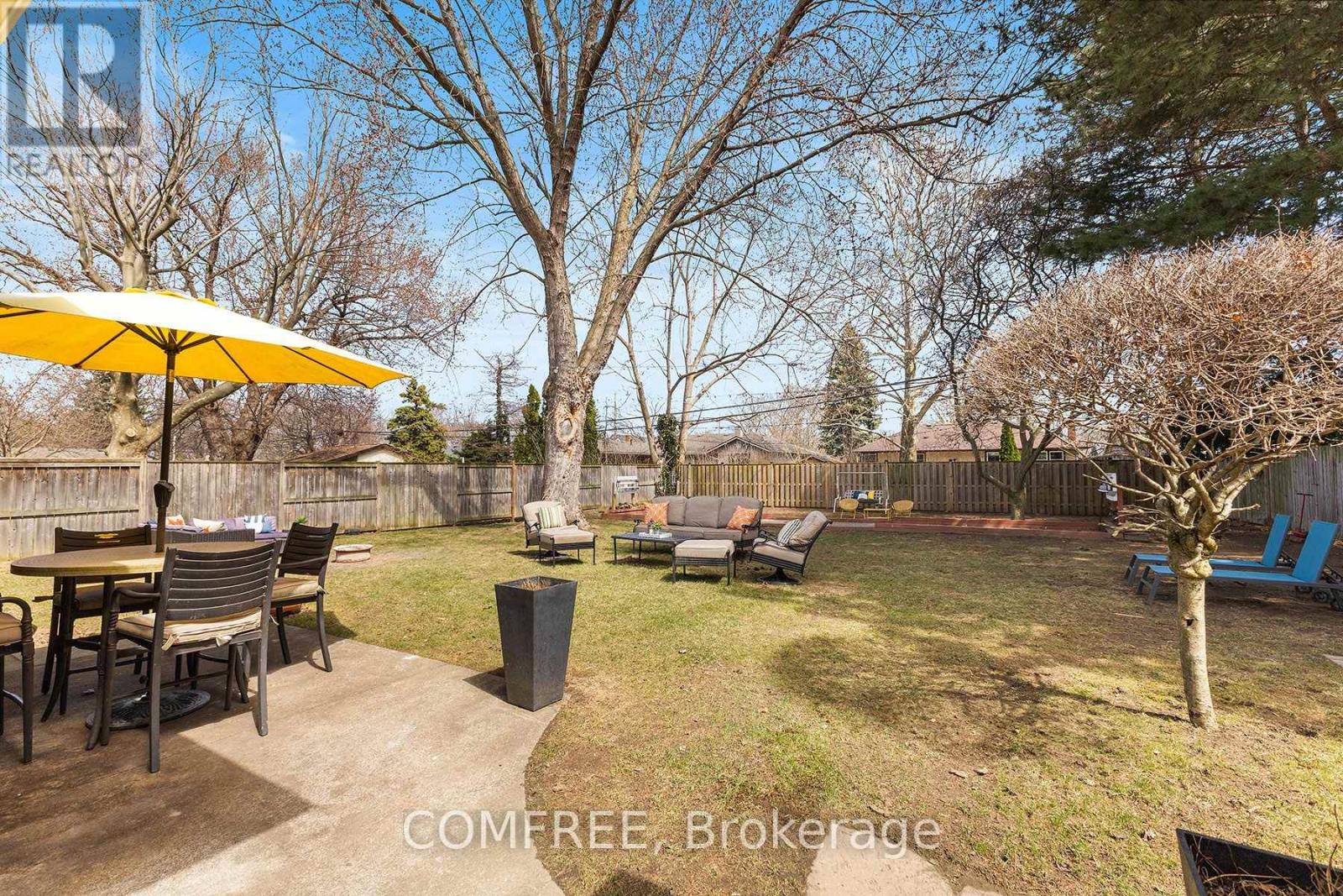 664 Geneva Street Property Photo 25