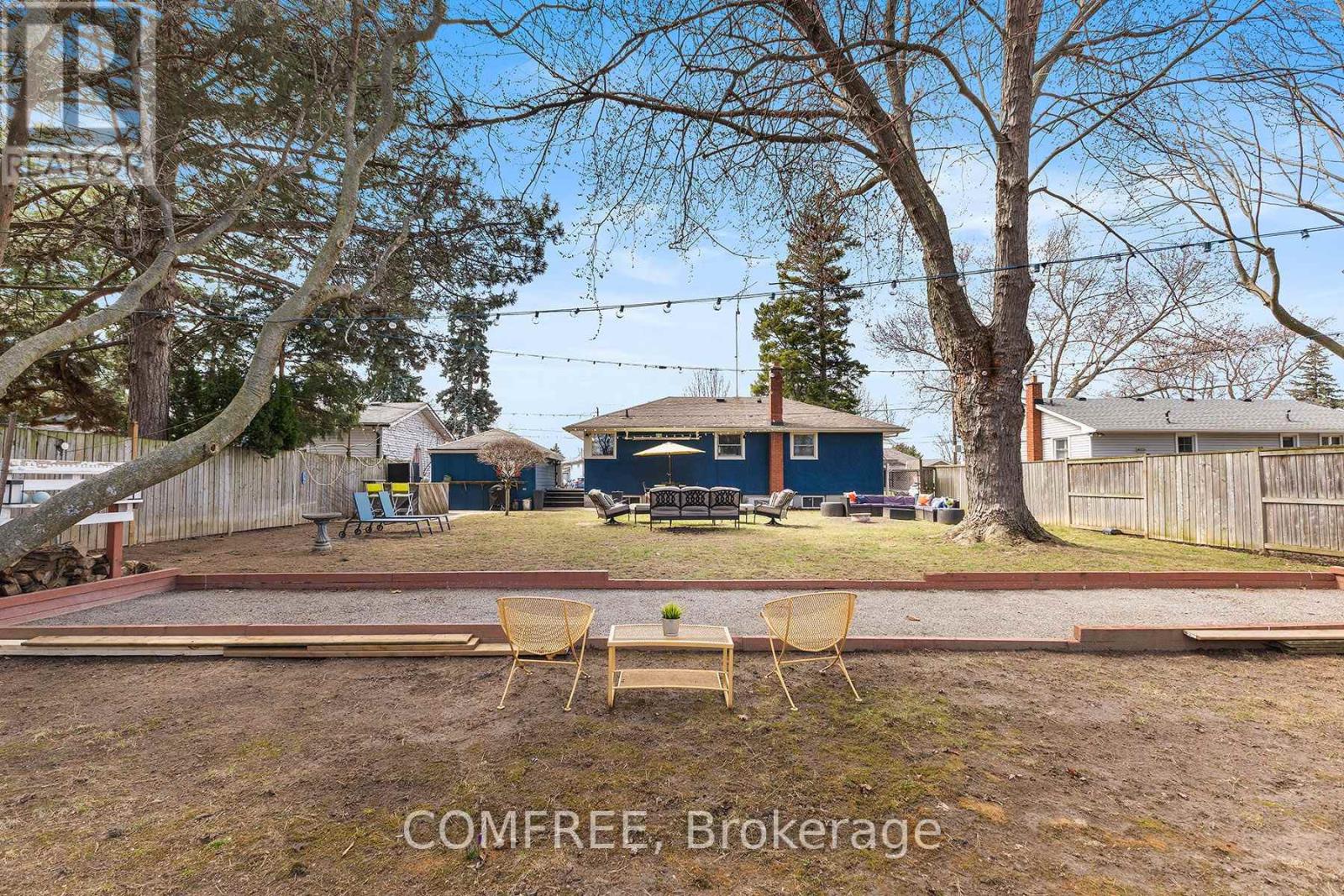 664 Geneva Street Property Photo 29