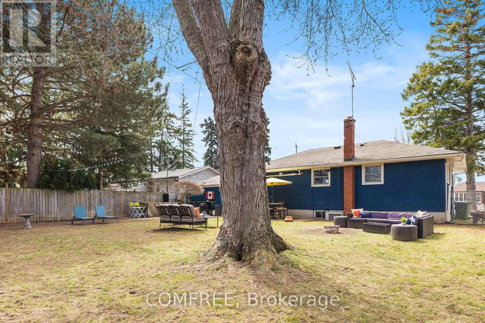 664 Geneva Street Property Photo 30