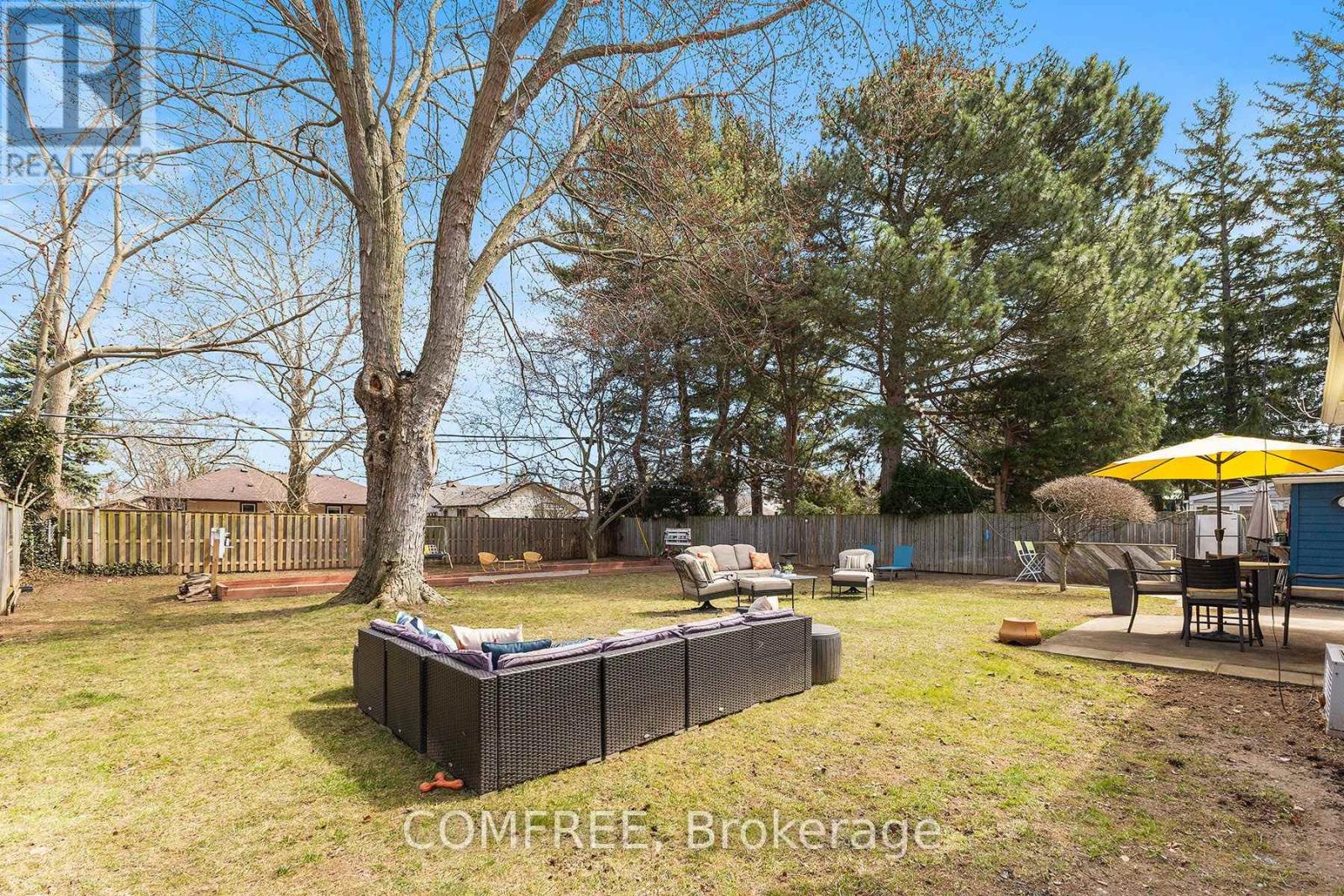 664 Geneva Street Property Photo 31