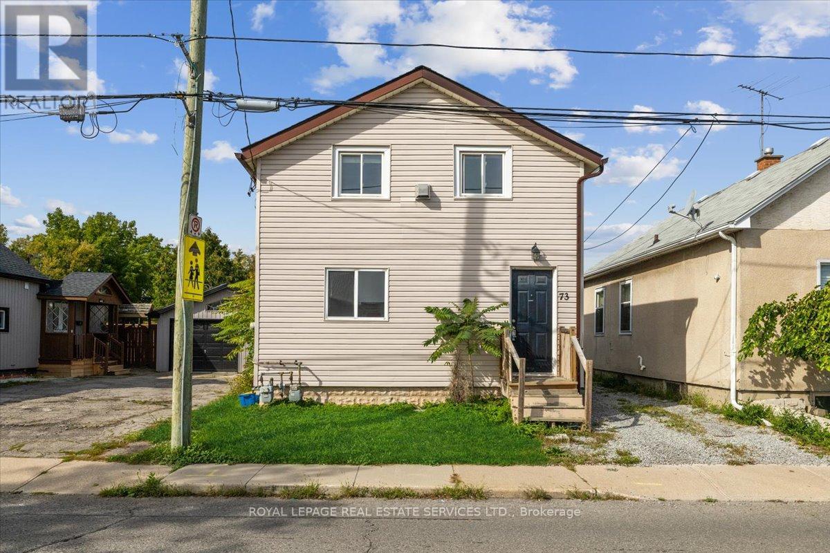 73 Vine Street S Property Photo 1