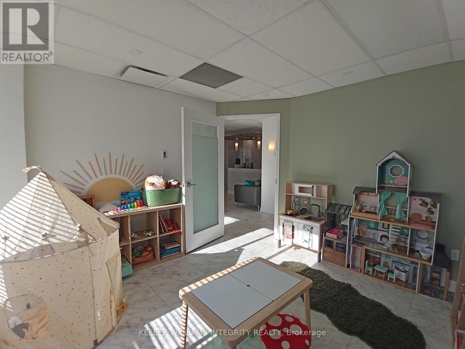 69 Kempster Avenue Property Photo 6