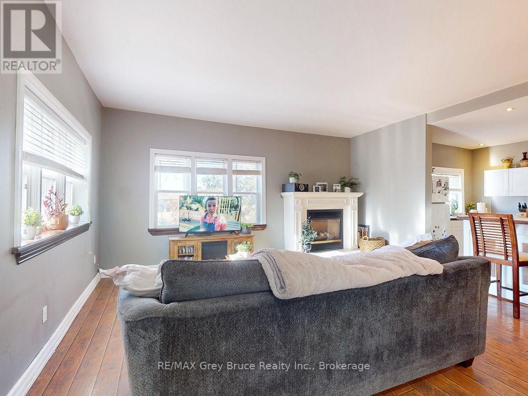 523 Tyson Street Property Photo 6