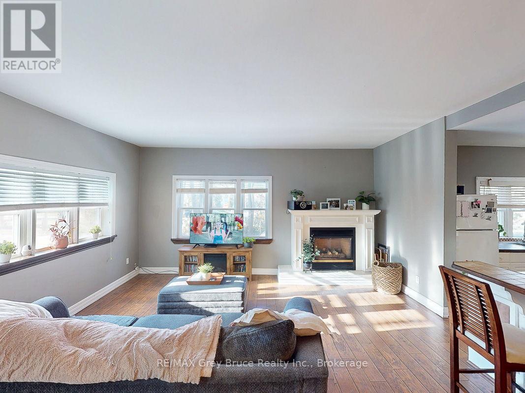 523 Tyson Street Property Photo 10
