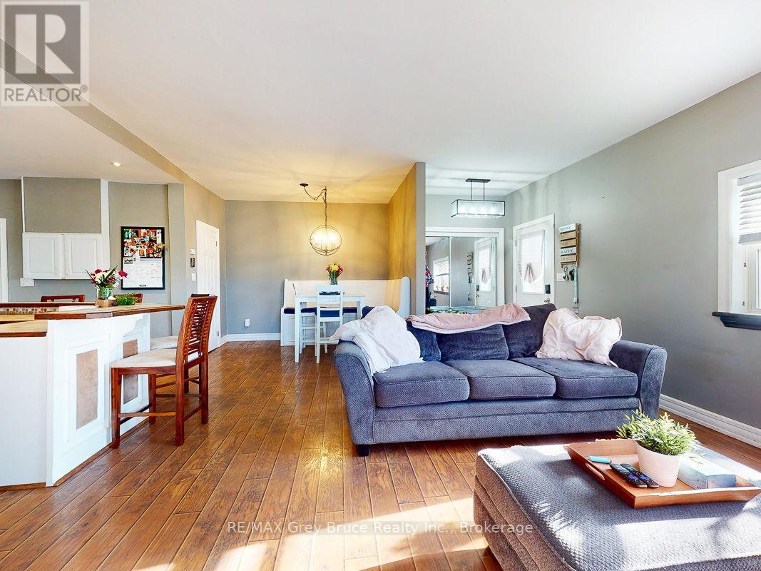 523 Tyson Street Property Photo 11