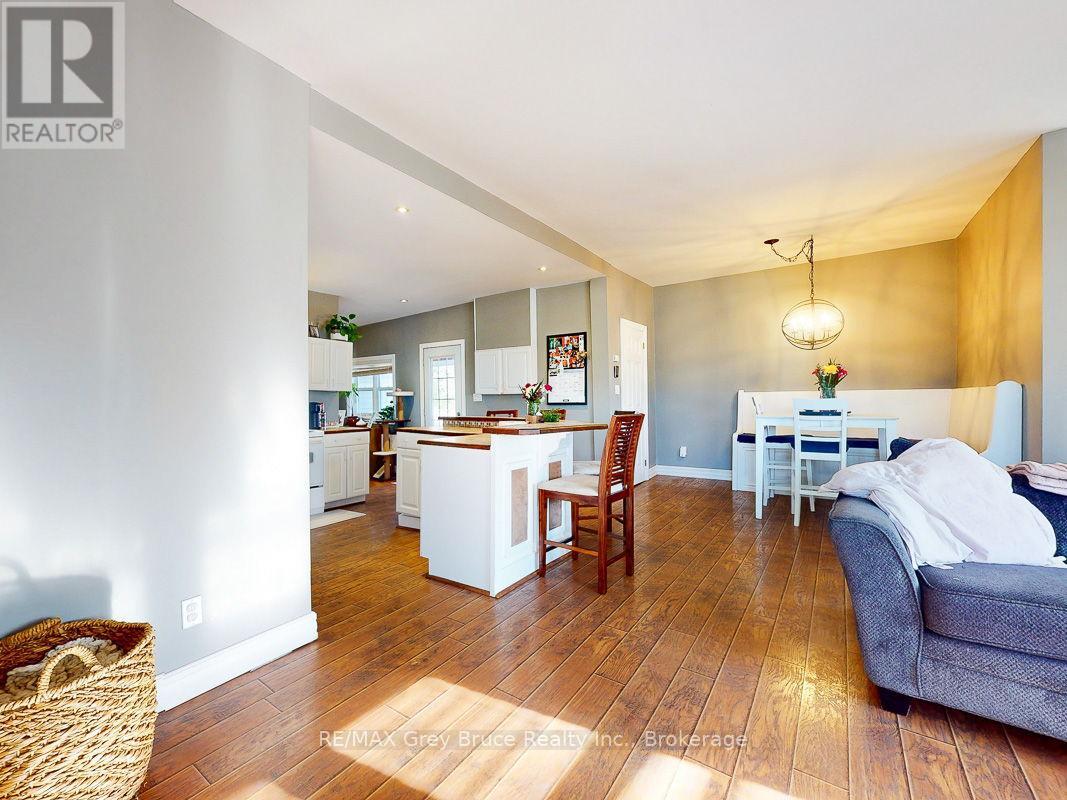 523 Tyson Street Property Photo 12