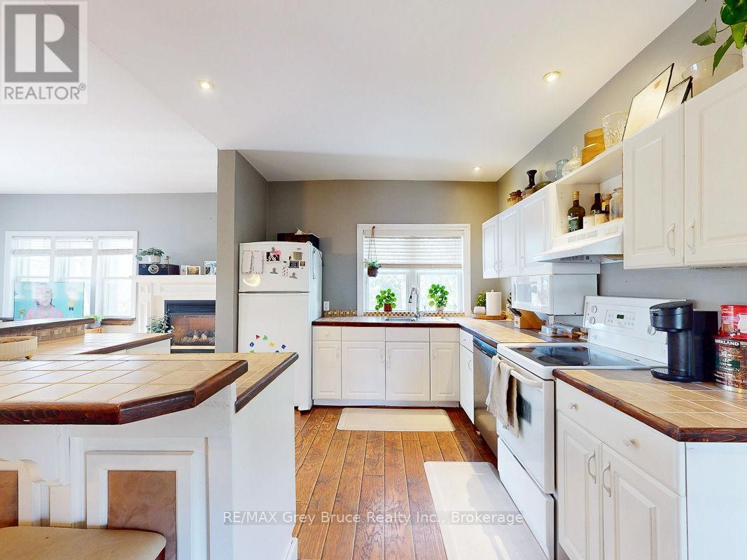 523 Tyson Street Property Photo 14