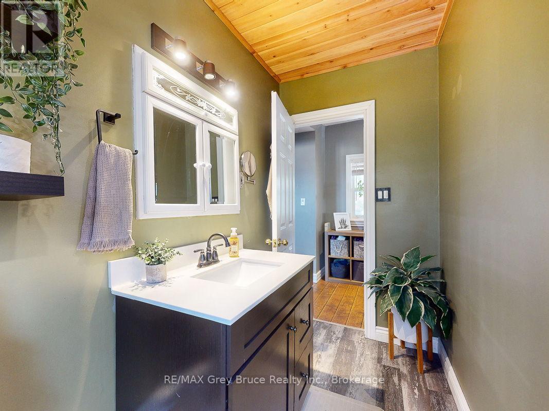 523 Tyson Street Property Photo 32