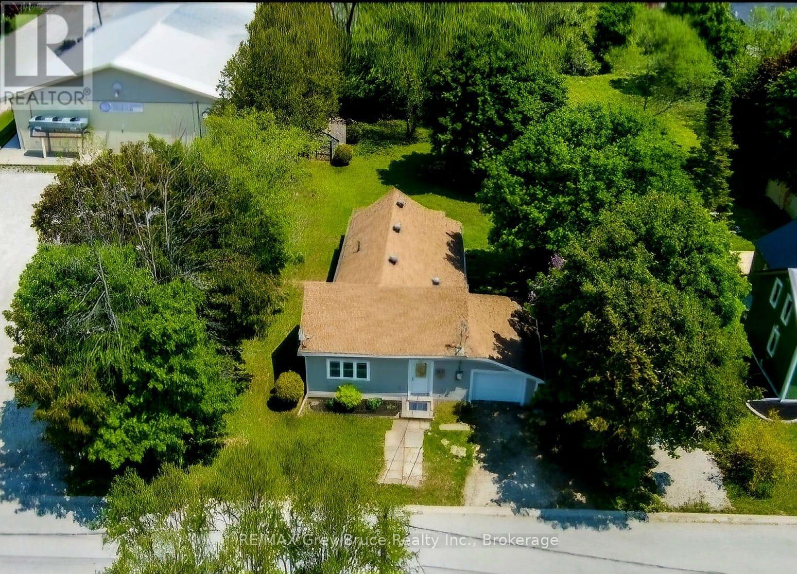 523 Tyson Street Property Photo 40