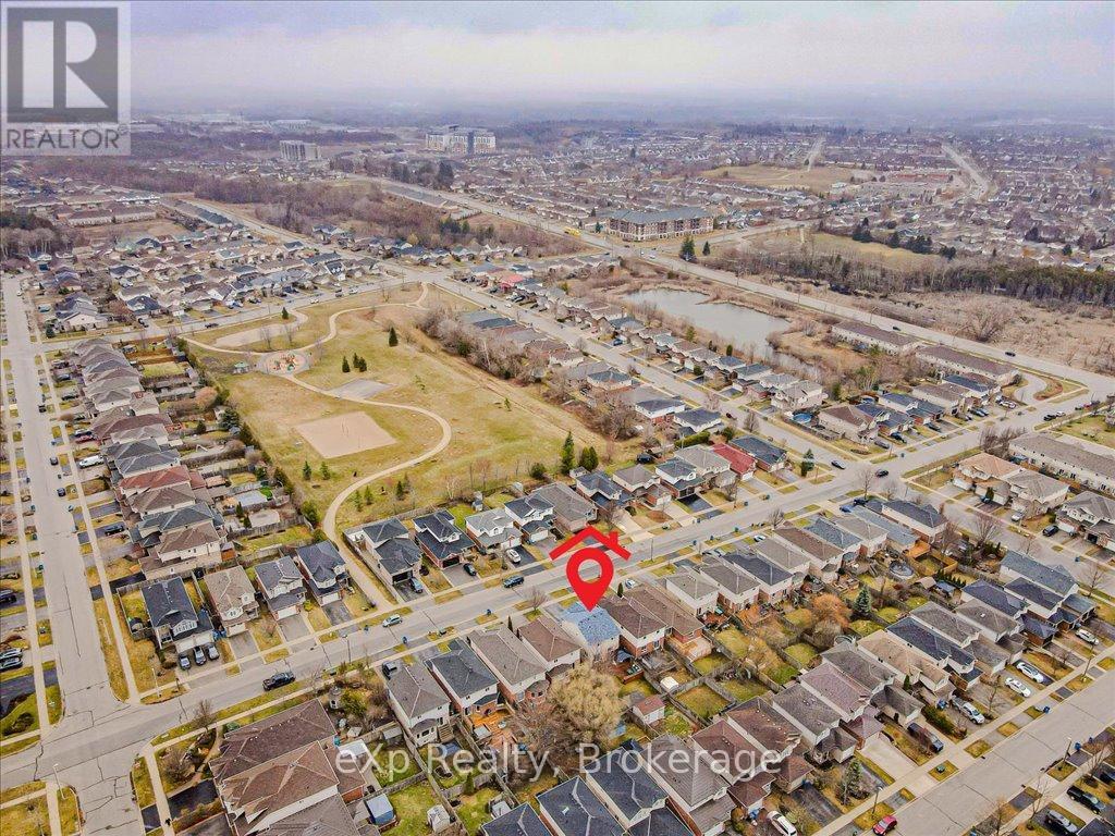 56 Shackleton Drive Property Photo 32