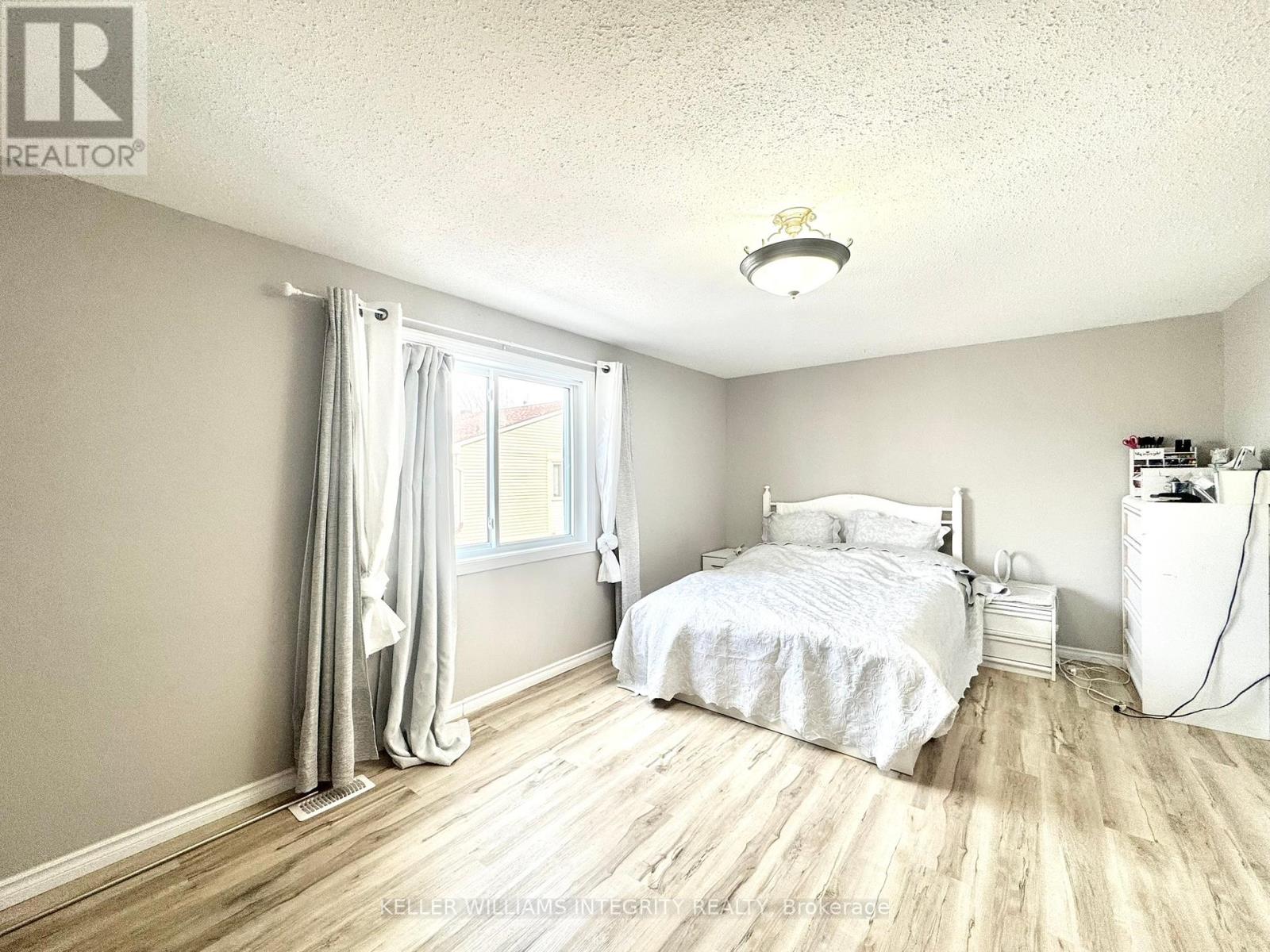1584 Hoskins Crescent Property Photo 11