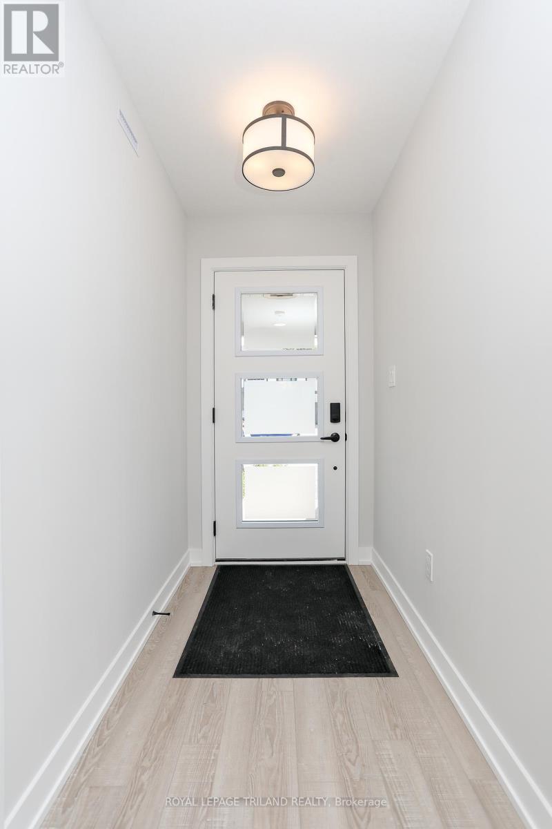 51 White Tail Path Property Photo 4