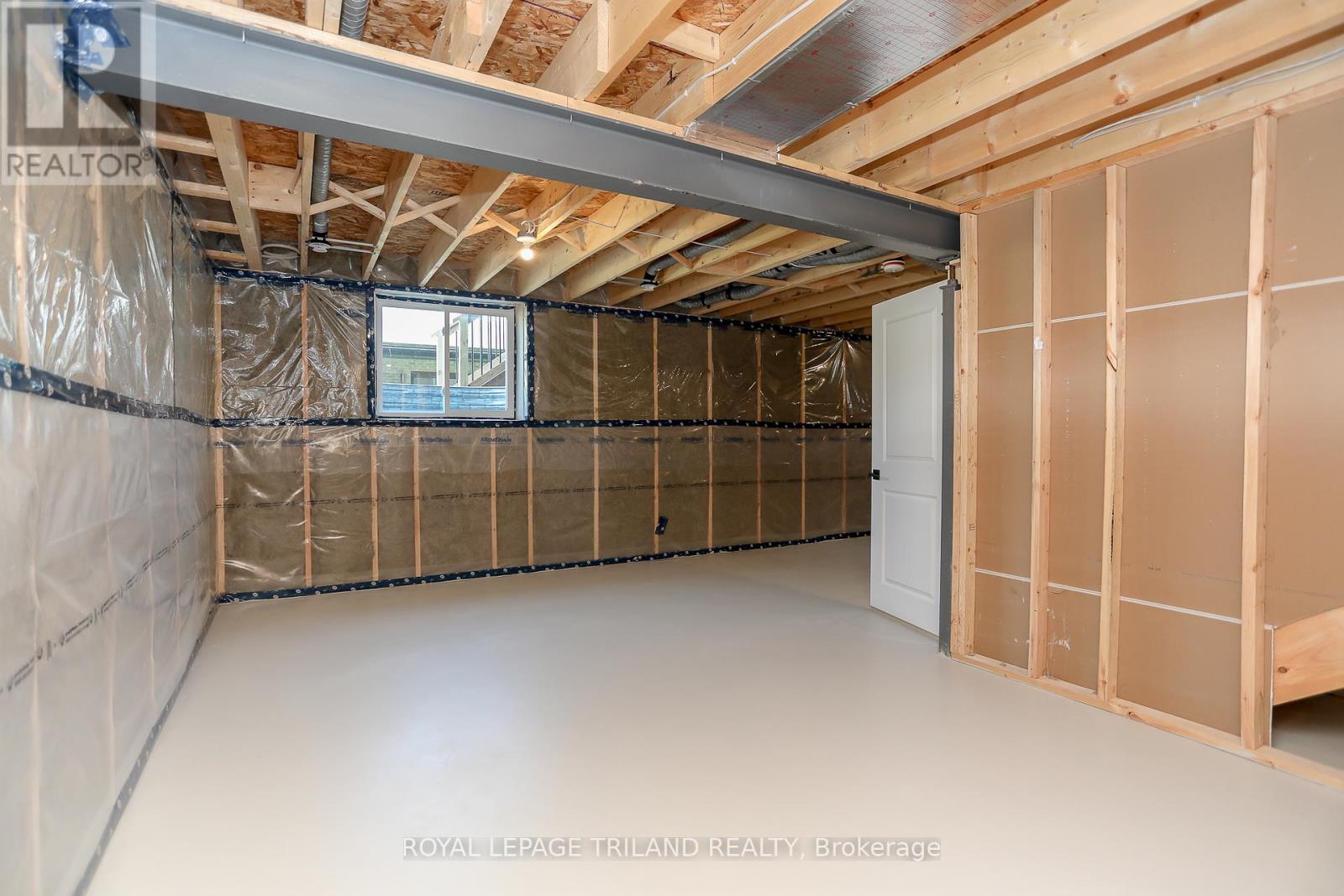 51 White Tail Path Property Photo 32