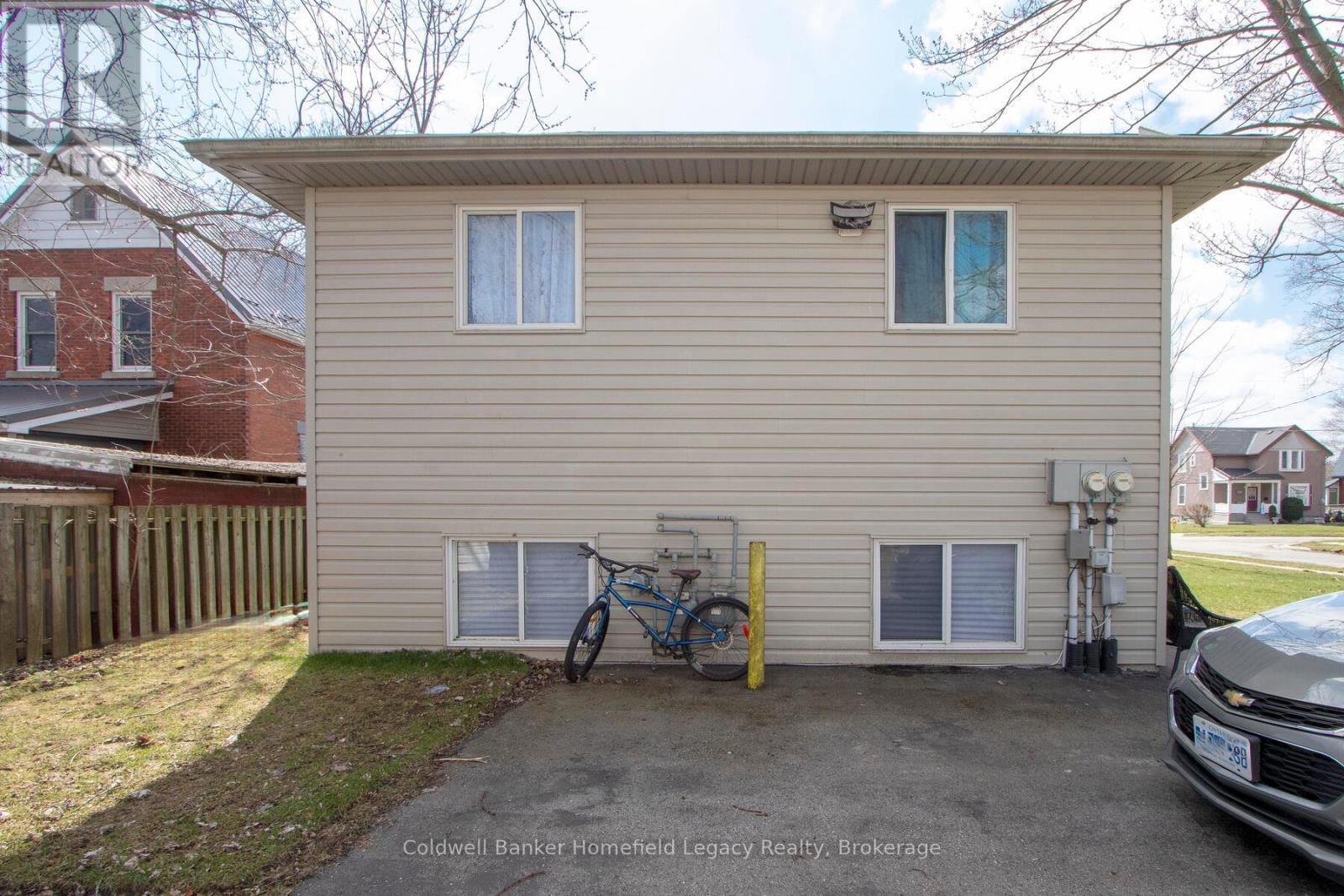 17 Laurier Street Property Photo 5