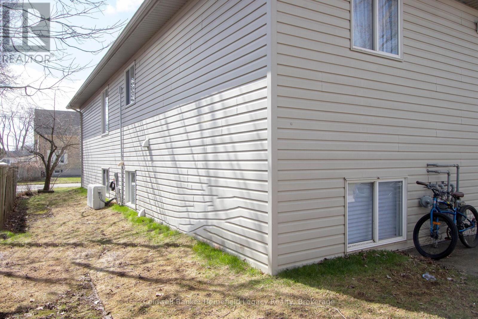 17 Laurier Street Property Photo 6