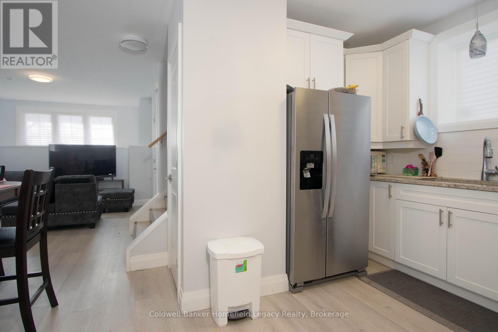 17 Laurier Street Property Photo 16