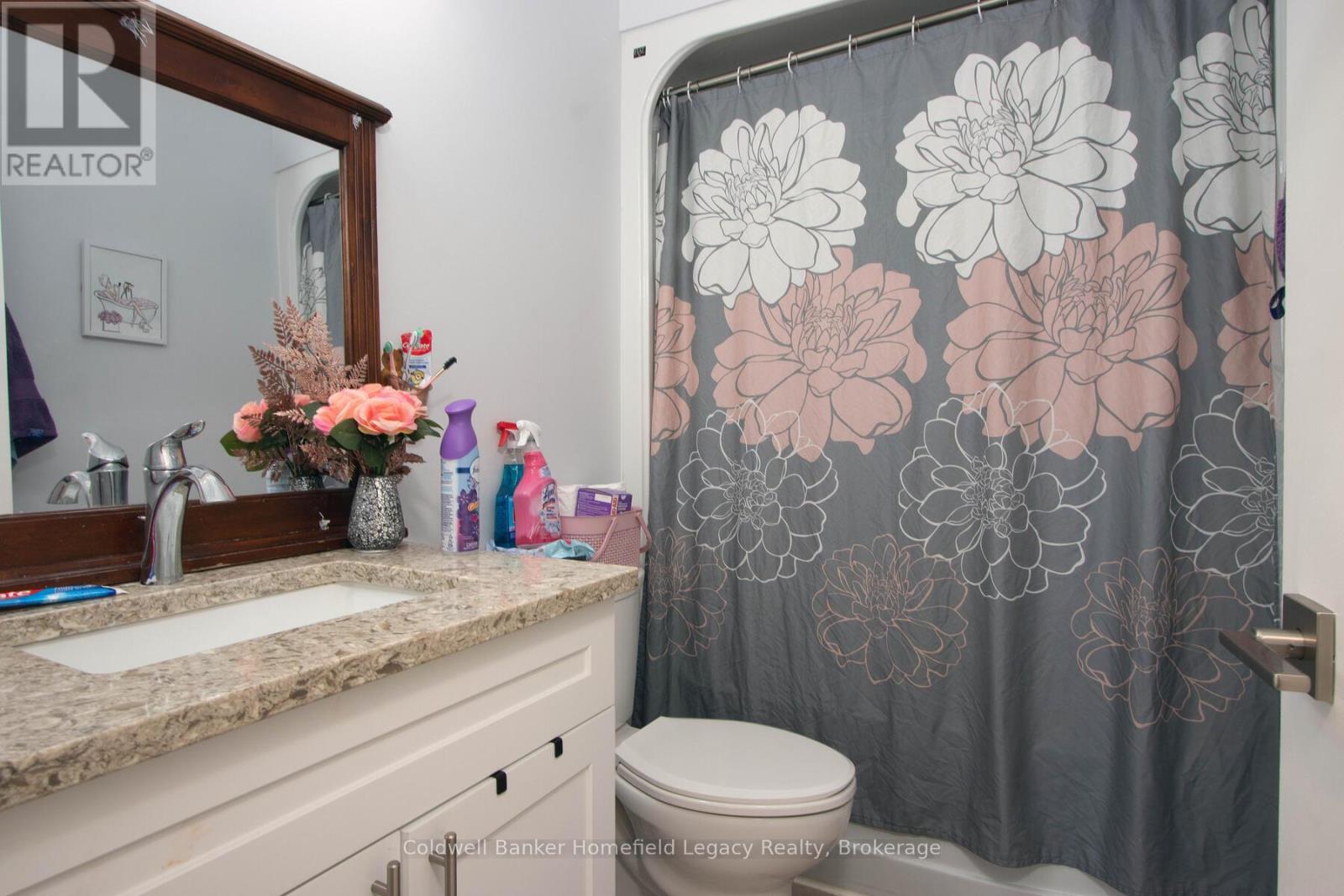 17 Laurier Street Property Photo 20