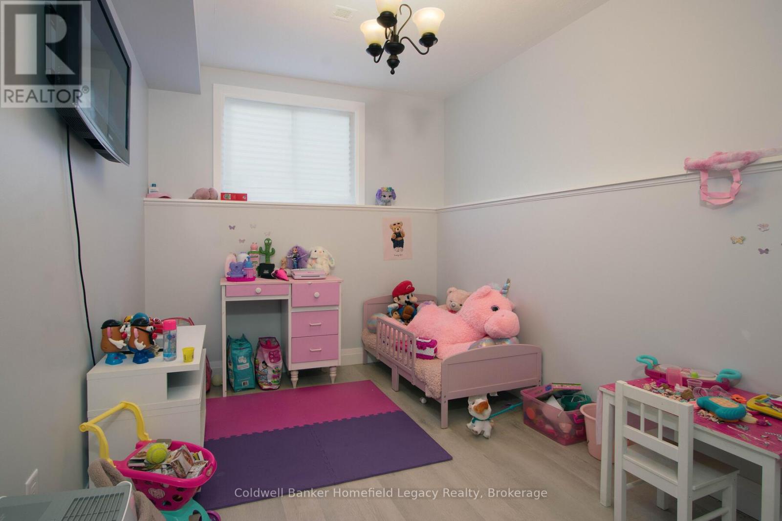 17 Laurier Street Property Photo 21
