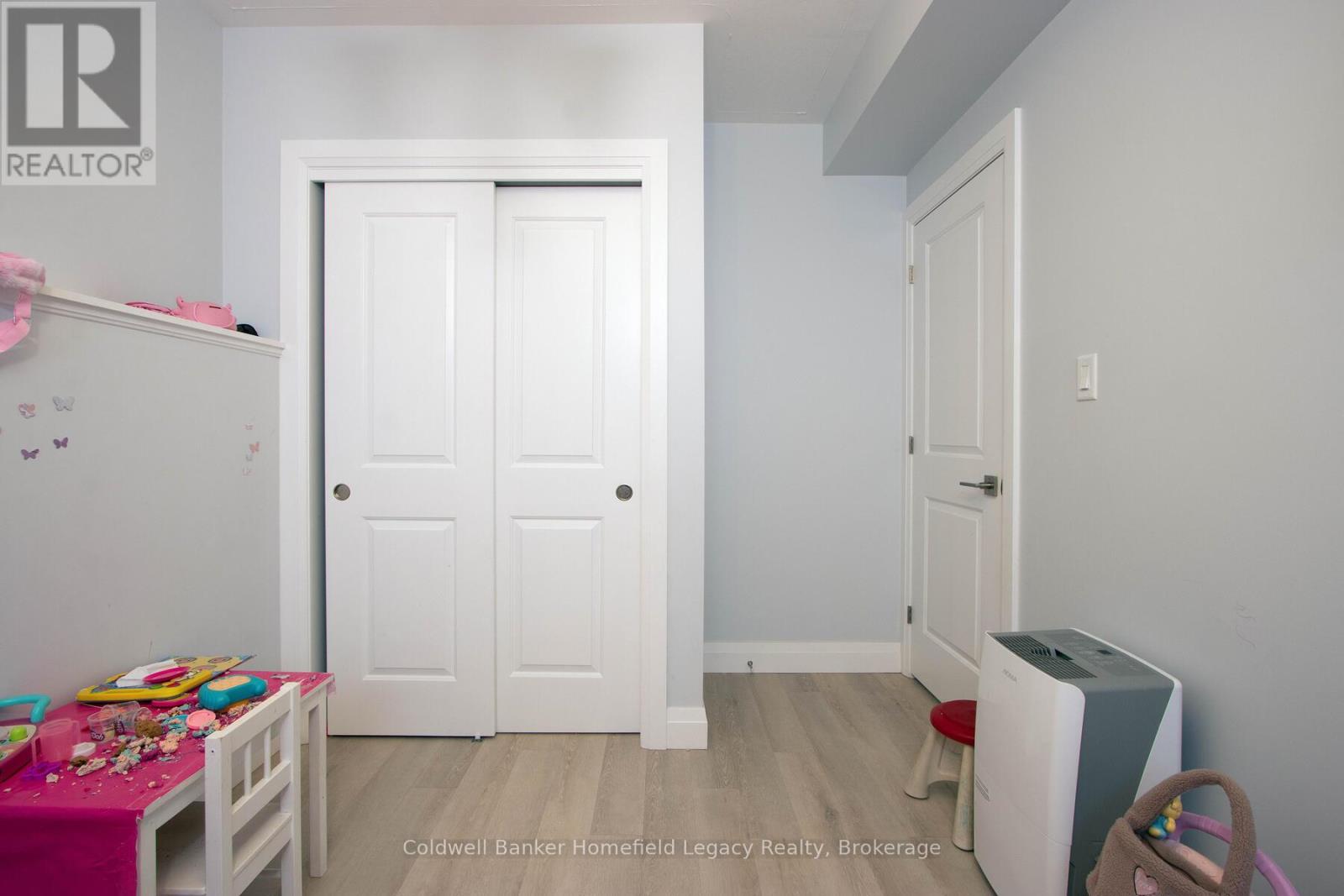 17 Laurier Street Property Photo 22