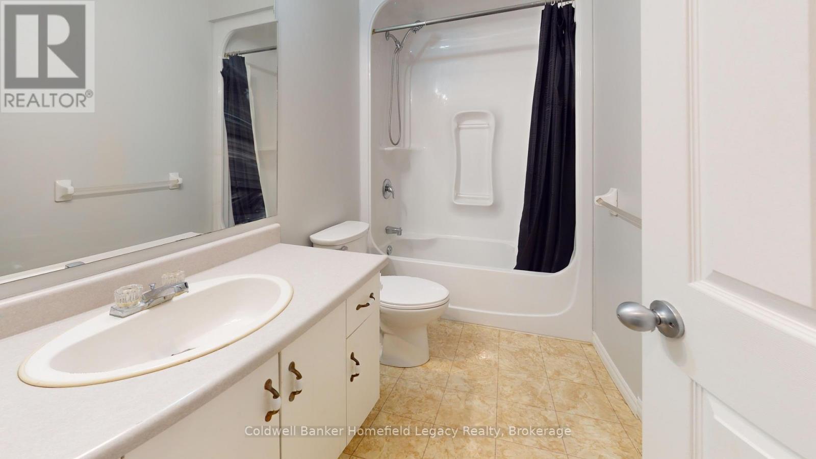 17 Laurier Street Property Photo 25