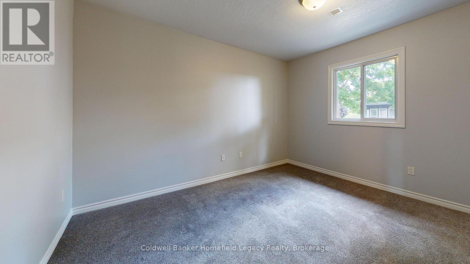 17 Laurier Street Property Photo 27