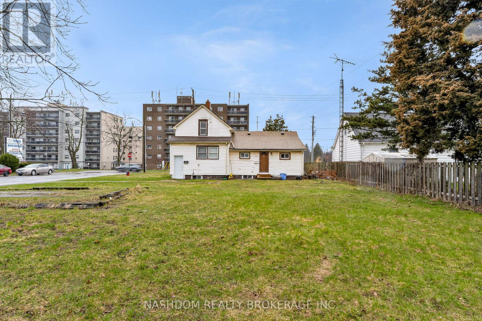 6510 Drummond Road Property Photo 2