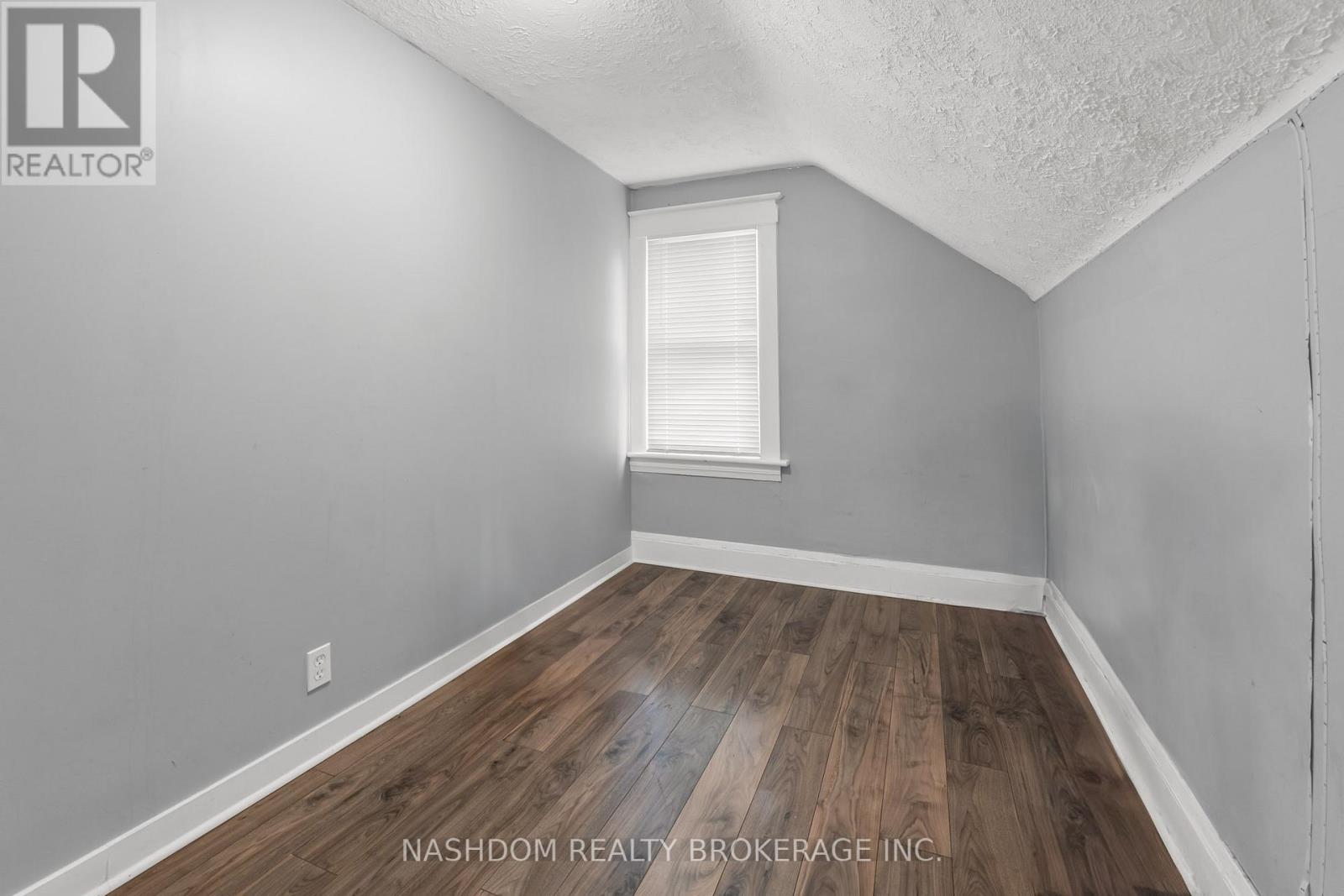 6510 Drummond Road Property Photo 10