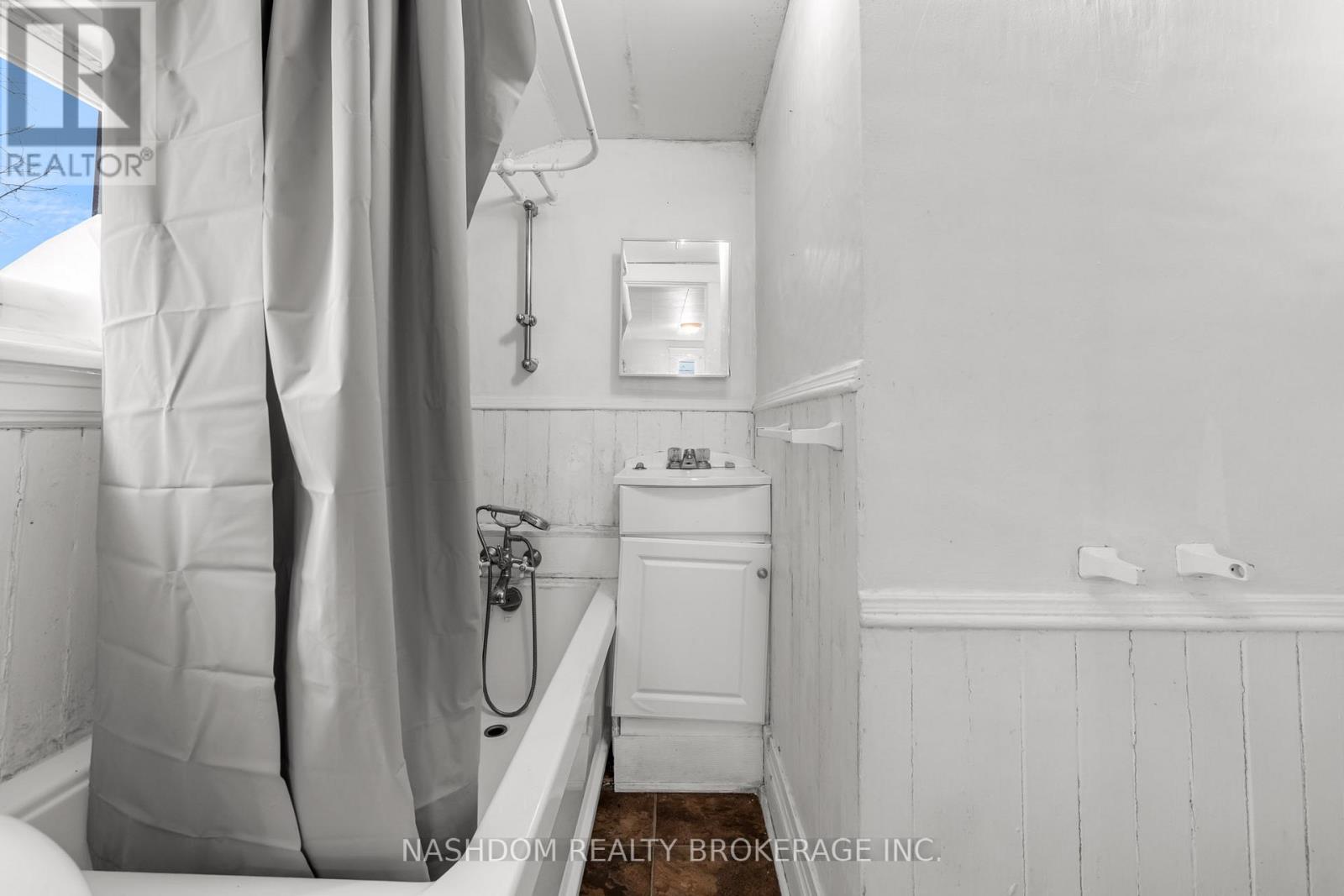 6510 Drummond Road Property Photo 15
