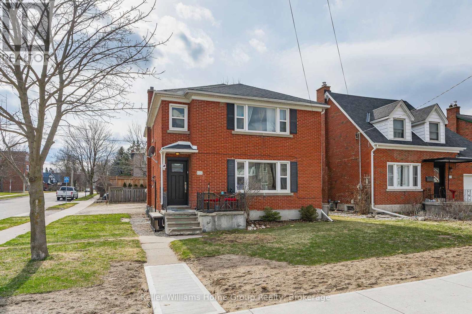 107 East Avenue Property Photo 2