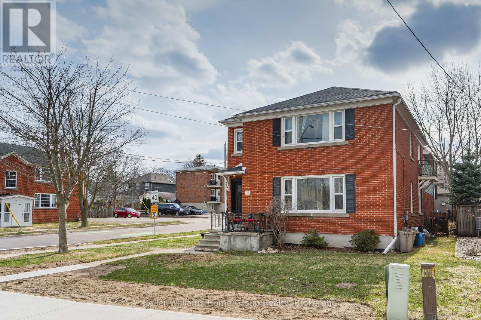 107 East Avenue Property Photo 3