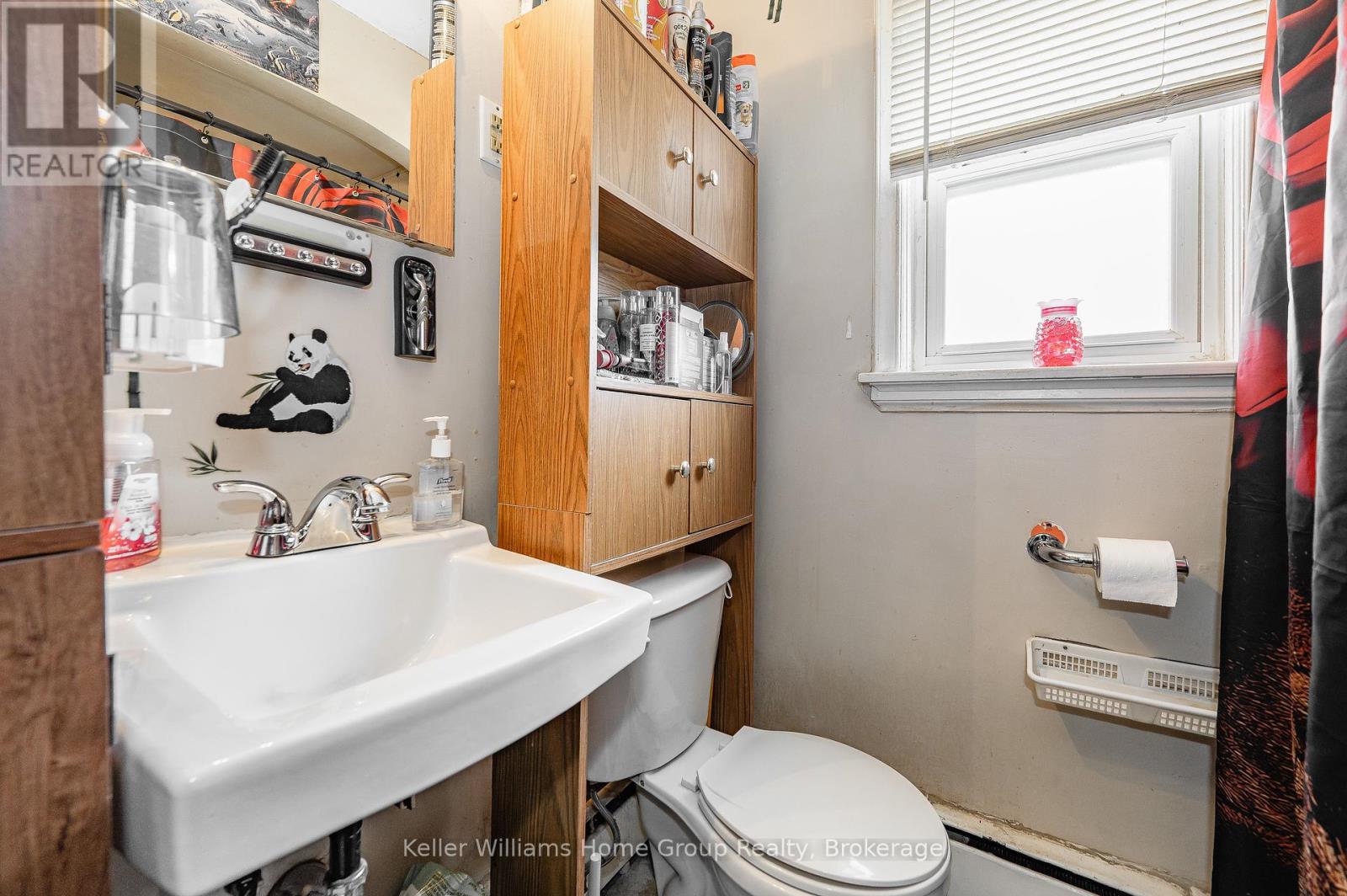 107 East Avenue Property Photo 16