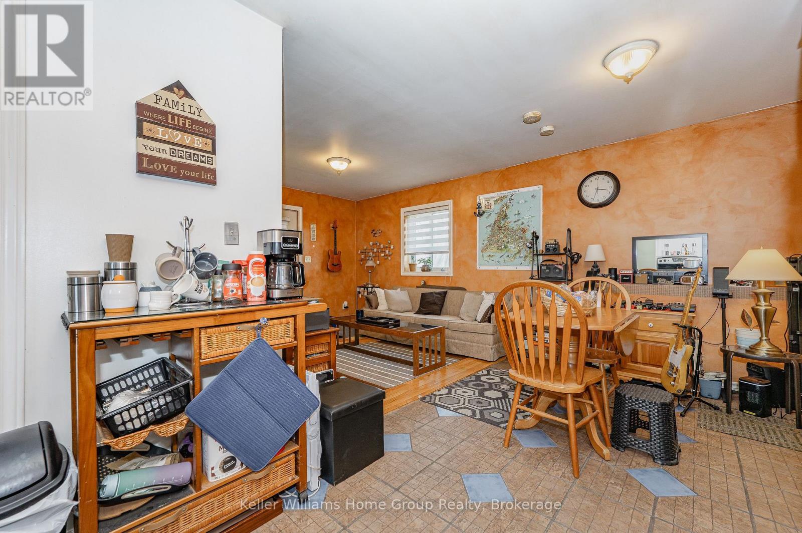 107 East Avenue Property Photo 25