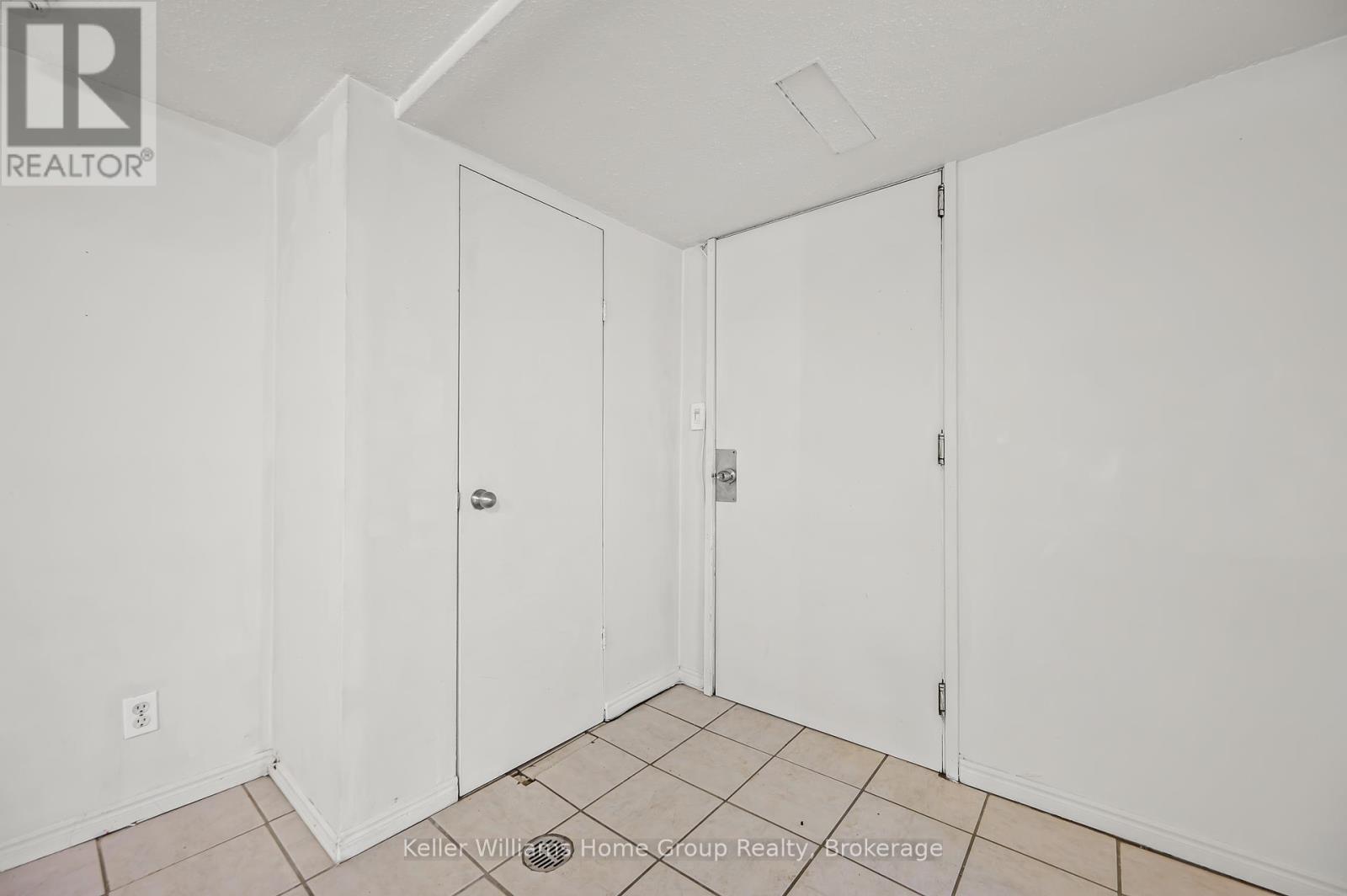 107 East Avenue Property Photo 30