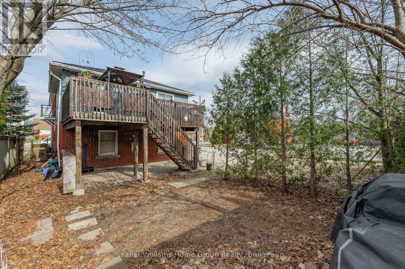 107 East Avenue Property Photo 39