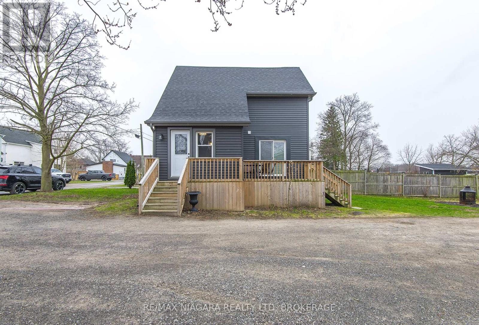 92 Hodgkins Avenue Property Photo 1