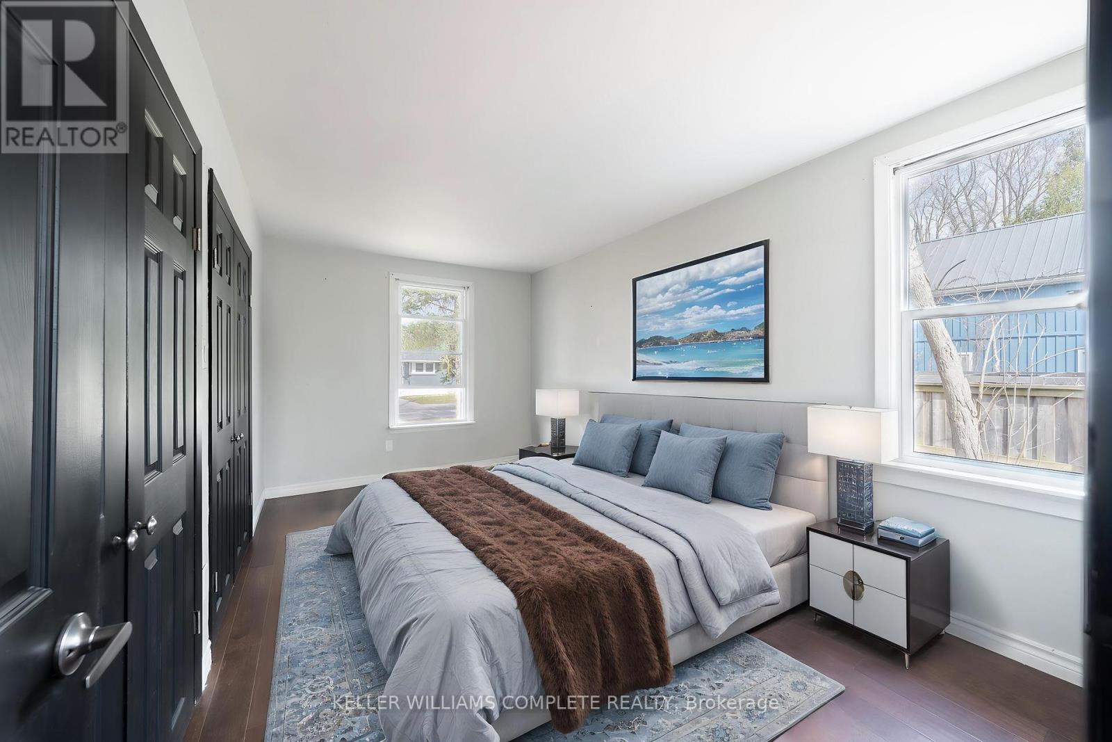 21 Renfrew Street E Property Photo 10