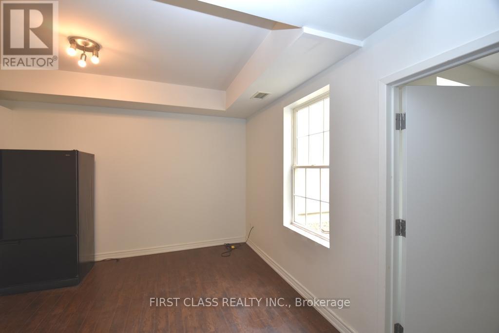 2 - 18 Market Street Property Photo 6